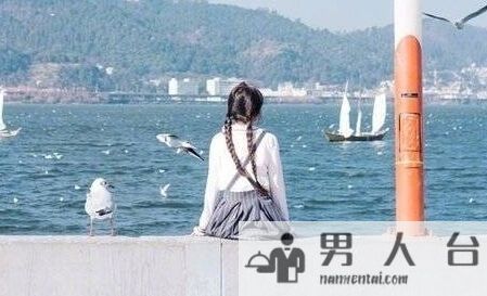 记忆中的那片蔚蓝色,清俊的少年走进她的心