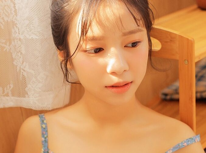 祸水红颜 他将她养大,她却爱上他……